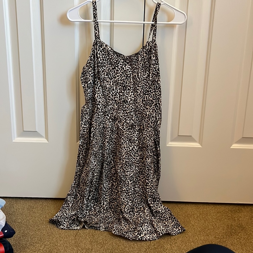 Old Navy cheetah print dress, never worn, size S